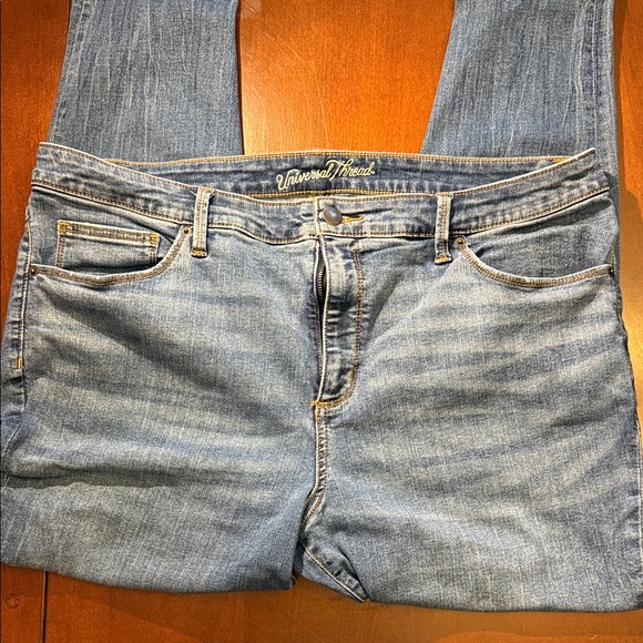 Universal Thread Light Blue Distressed Jeans - Picture 4 of 7